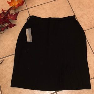 Casual corner women’s skit size 10 new with tats